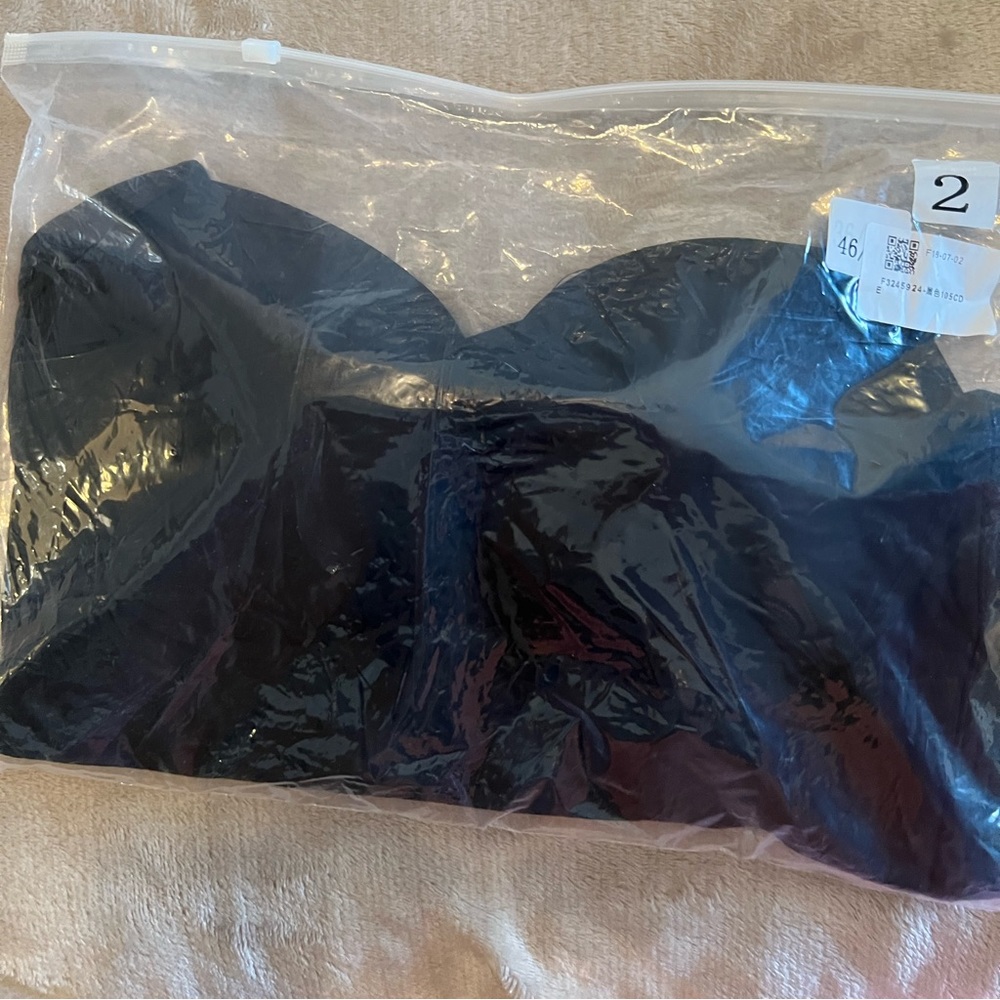 Bras - Picture 11 of 13